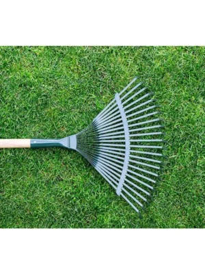 Steel Leaf Raker 22 Teeth