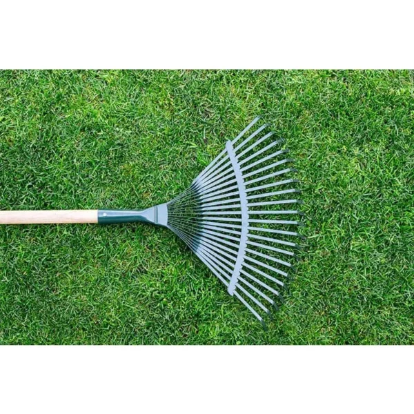 Steel Leaf Raker 22 Teeth